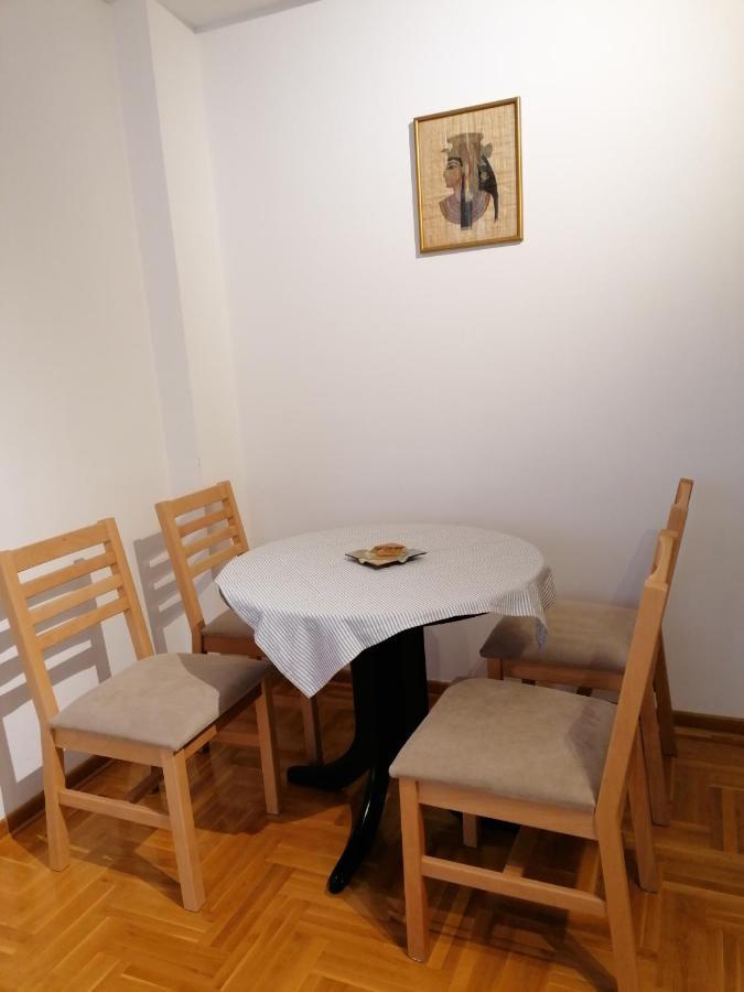 Appartamento Stardust Belgrado Esterno foto